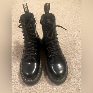 Like new platform Doc Martens Jadon boots